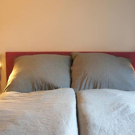 Ruhiges Apartment & Veranda Mit Guter Anbindung Бохум Екстериор снимка