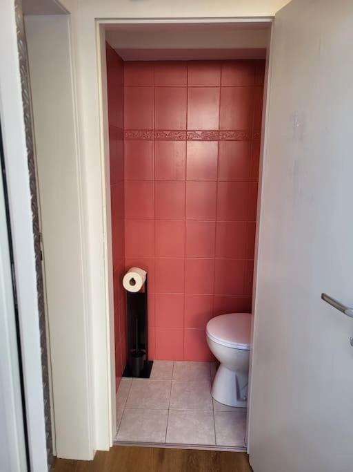 Ruhiges Apartment & Veranda Mit Guter Anbindung Бохум Екстериор снимка