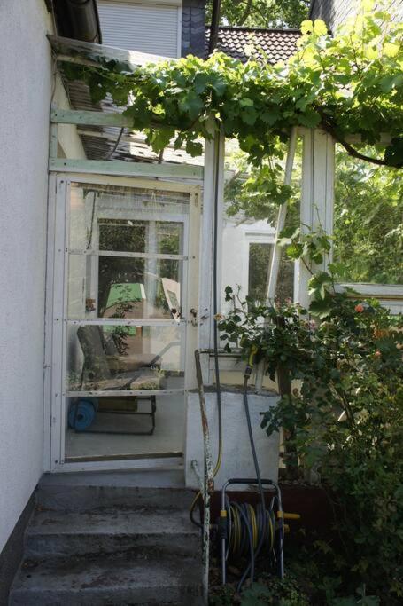Ruhiges Apartment & Veranda Mit Guter Anbindung Бохум Екстериор снимка